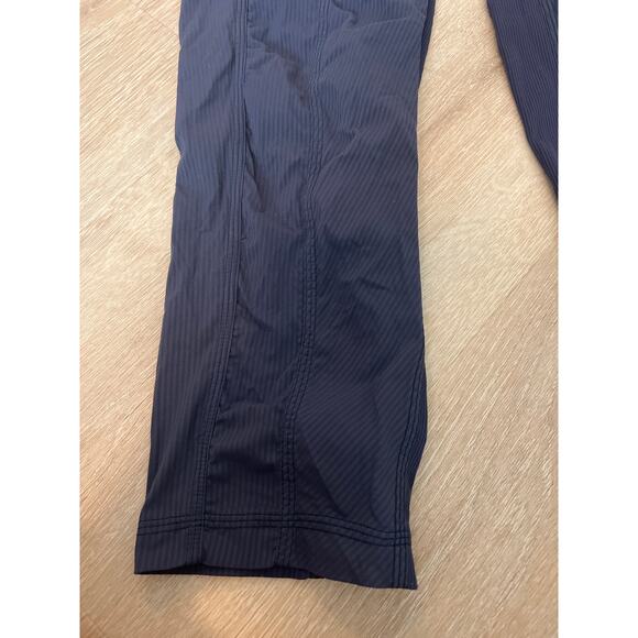 Lululemon Street To Studio Pant Unlined Size 6 Navy Gray - Picture 10 of 10